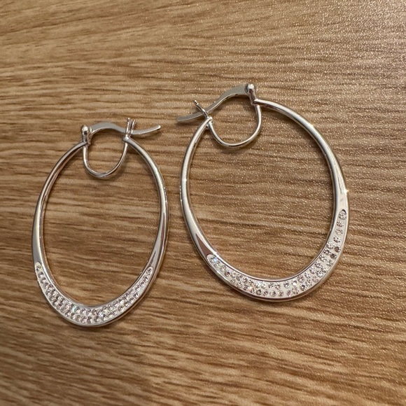 Jewelry - SILVER DIAMOND HOOP